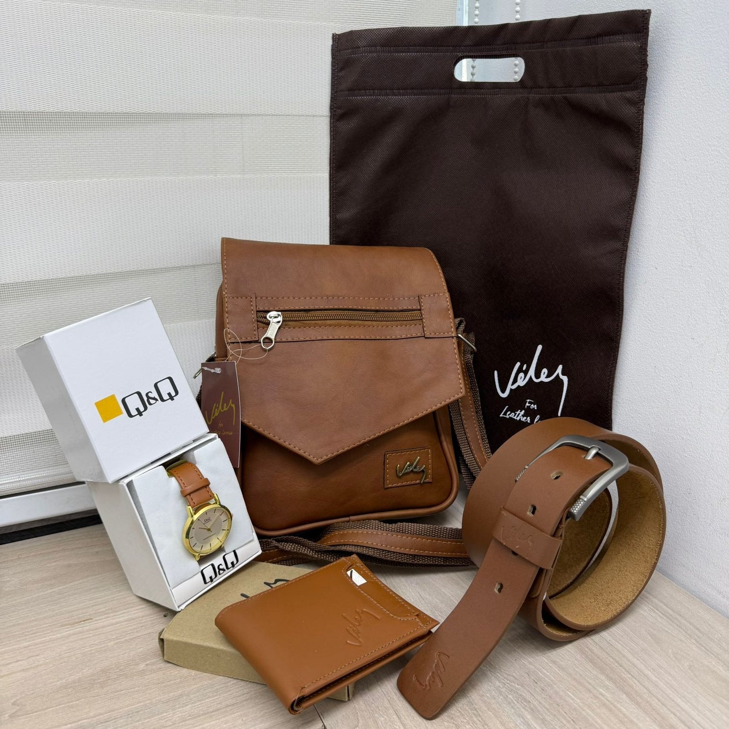 Combo Lancelot Vélez en Cuero + Obsequio Reloj Exclusivo ⌚👜